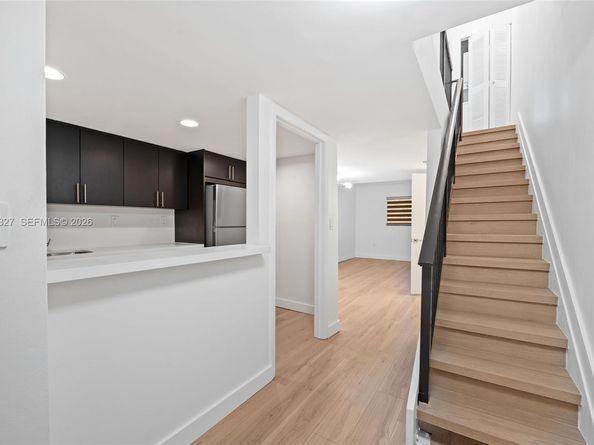 5750 Turin St 203, Coral Gables FL 33146