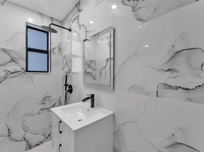 889 NW 102nd St, Miami FL 33150