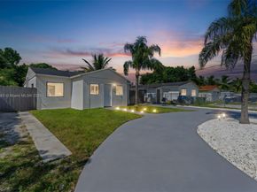 889 NW 102nd St, Miami FL 33150