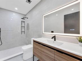 889 NW 102nd St, Miami FL 33150