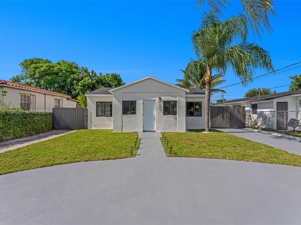 889 NW 102nd St, Miami FL 33150