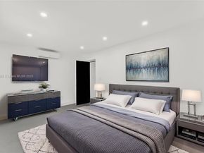 889 NW 102nd St, Miami FL 33150