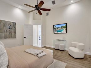 300 W Chaminade Dr, Hollywood FL 33021