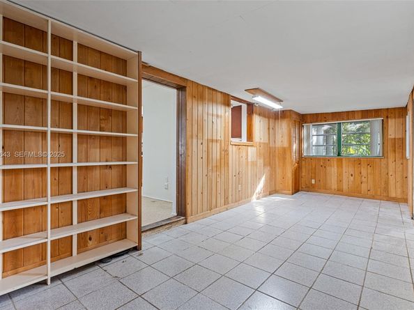 11550 SW 108th Ct, Miami FL 33176