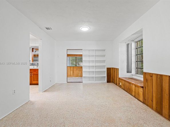 11550 SW 108th Ct, Miami FL 33176