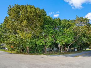 11550 SW 108th Ct, Miami FL 33176