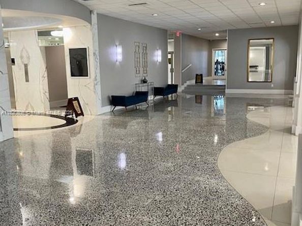3140 S Ocean Dr 1105, Hallandale Beach FL 33009
