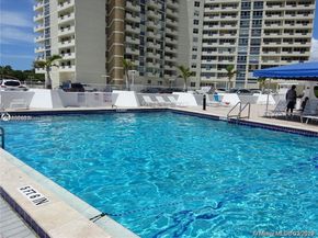 3140 S Ocean Dr 1105, Hallandale Beach FL 33009