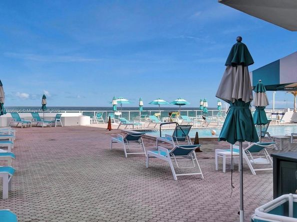 3140 S Ocean Dr 1105, Hallandale Beach FL 33009