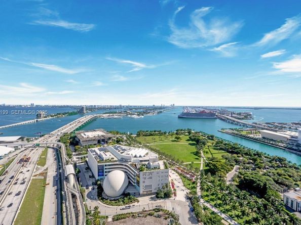 1100 Biscayne Blvd 3104, Miami FL 33132