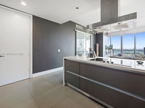 1100 Biscayne Blvd 3104, Miami FL 33132