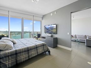 1100 Biscayne Blvd 3104, Miami FL 33132