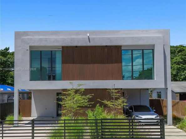 355 NW 50th St, Miami FL 33127