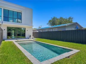 355 NW 50th St, Miami FL 33127