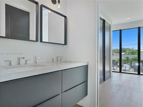 355 NW 50th St, Miami FL 33127