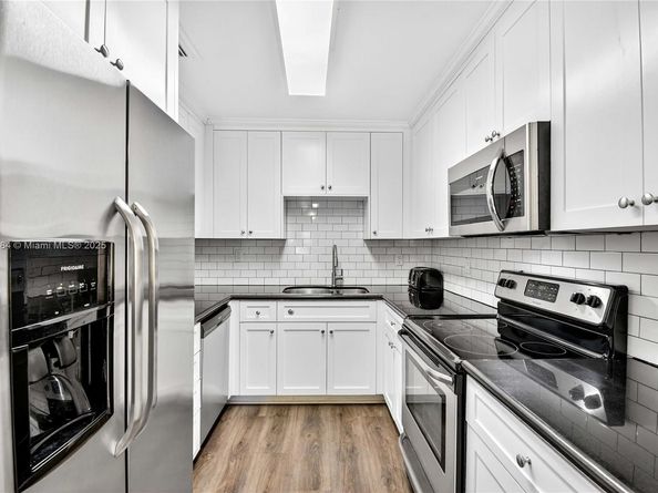 708 SW 19th St, Fort Lauderdale FL 33315