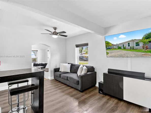 708 SW 19th St, Fort Lauderdale FL 33315