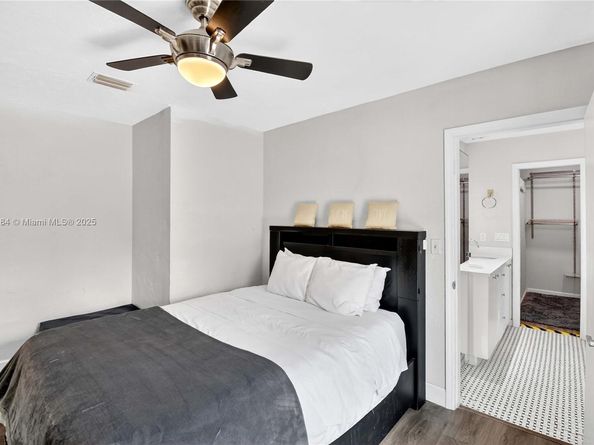 708 SW 19th St, Fort Lauderdale FL 33315