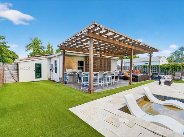 708 SW 19th St, Fort Lauderdale FL 33315