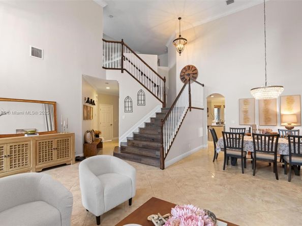 5920 NW 54th Cir, Coral Springs FL 33067