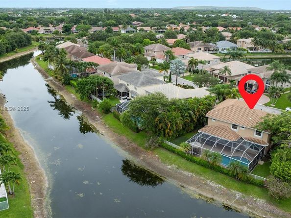 5920 NW 54th Cir, Coral Springs FL 33067
