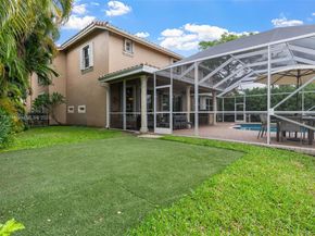 5920 NW 54th Cir, Coral Springs FL 33067