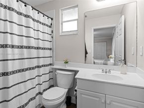 5920 NW 54th Cir, Coral Springs FL 33067
