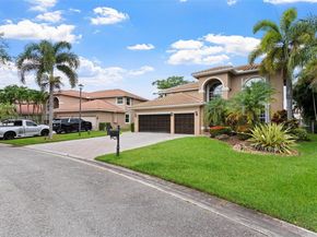 5920 NW 54th Cir, Coral Springs FL 33067