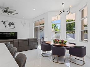 1499 Victoria Isle Dr, Weston FL 33327