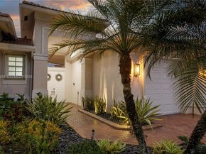 1499 Victoria Isle Dr, Weston FL 33327