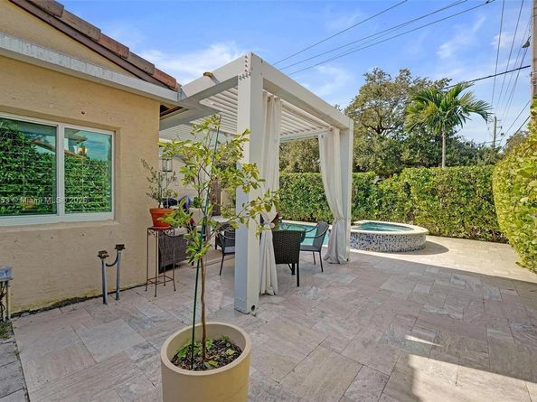 Undisclosed Address #A11914953, Fort Lauderdale FL 33301