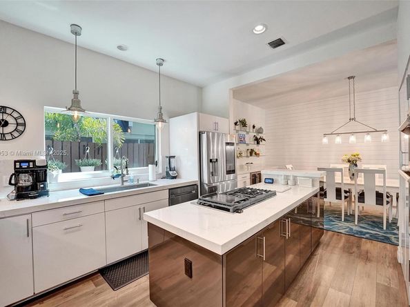 Undisclosed Address #A11914953, Fort Lauderdale FL 33301