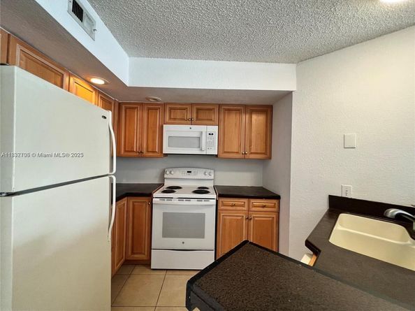 1401 Village Blvd 717, West Palm Beach FL 33409