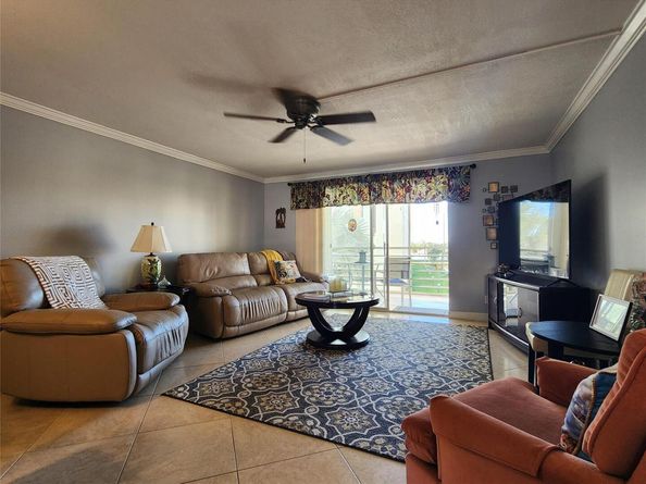 321 SE 3rd Street 302, Dania Beach FL 33004