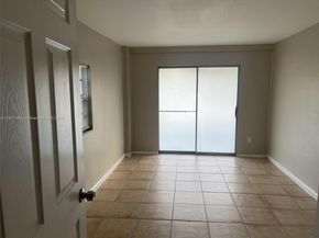 7420 N Farragut St, Hollywood FL 33024