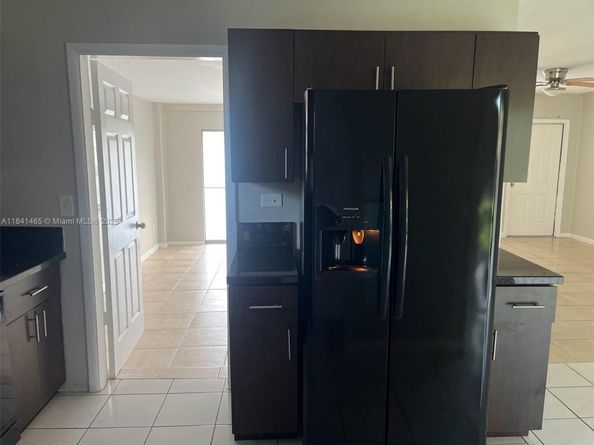 7420 N Farragut St, Hollywood FL 33024