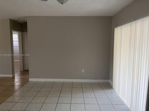 7420 N Farragut St, Hollywood FL 33024
