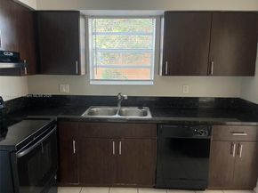 7420 N Farragut St, Hollywood FL 33024