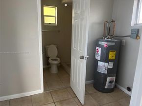 7420 N Farragut St, Hollywood FL 33024
