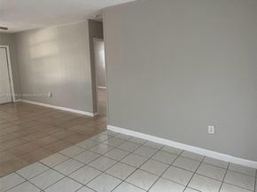 7420 N Farragut St, Hollywood FL 33024