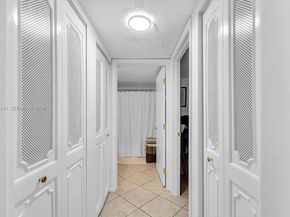 4550 NW 18th Ave 206, Deerfield Beach FL 33064