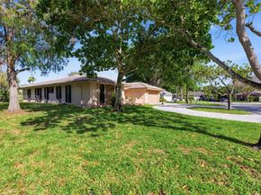 120 NW 84th Way, Coral Springs FL 33071