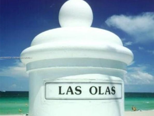 241 SE 9th Ave 106, Pompano Beach FL 33060