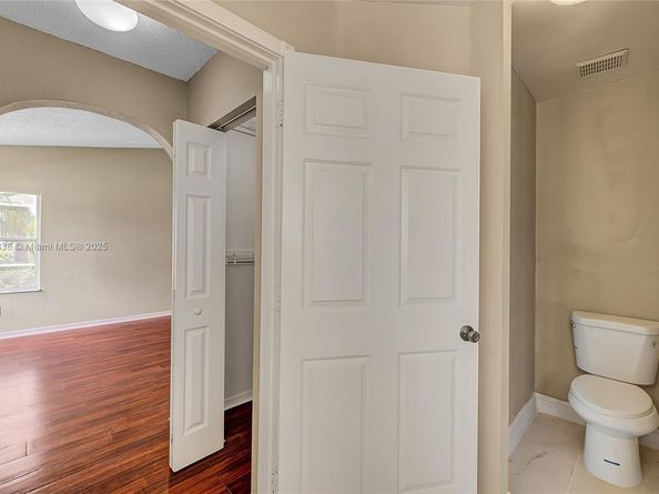 1688 SW 158th Ave, Pembroke Pines FL 33027