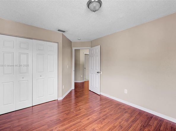 1688 SW 158th Ave, Pembroke Pines FL 33027