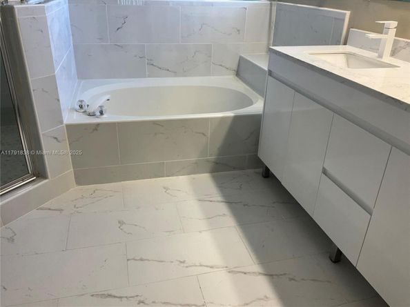 1688 SW 158th Ave, Pembroke Pines FL 33027