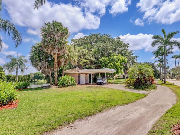 1688 SW 158th Ave, Pembroke Pines FL 33027