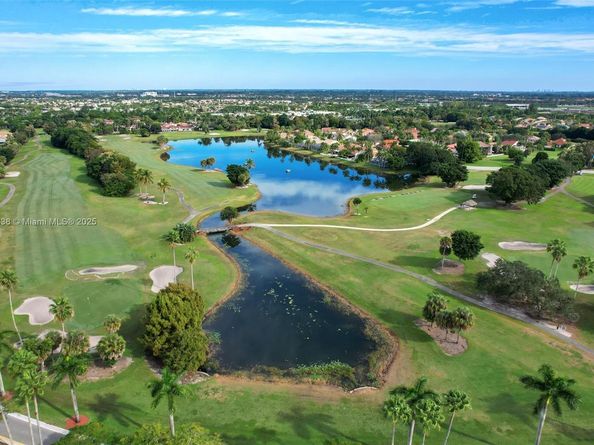 1688 SW 158th Ave, Pembroke Pines FL 33027