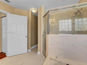 1688 SW 158th Ave, Pembroke Pines FL 33027