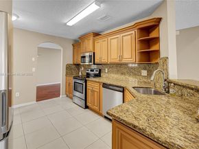 1688 SW 158th Ave, Pembroke Pines FL 33027